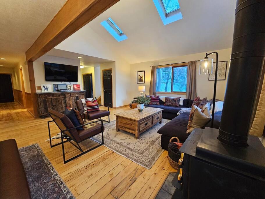 Private And Updated Breck Home With Hot Tub Breckenridge Luaran gambar