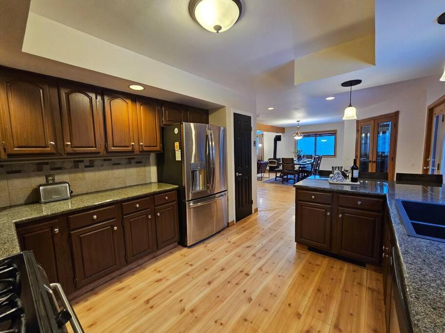 Private And Updated Breck Home With Hot Tub Breckenridge Luaran gambar