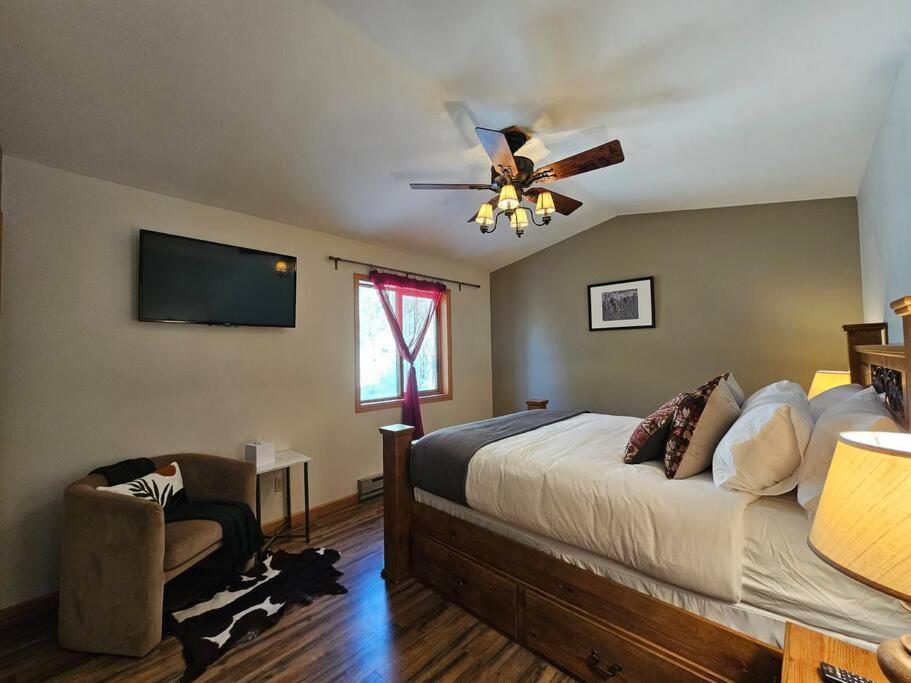Private And Updated Breck Home With Hot Tub Breckenridge Luaran gambar
